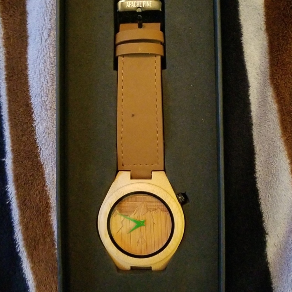 Apache pine 40mm wooden watch